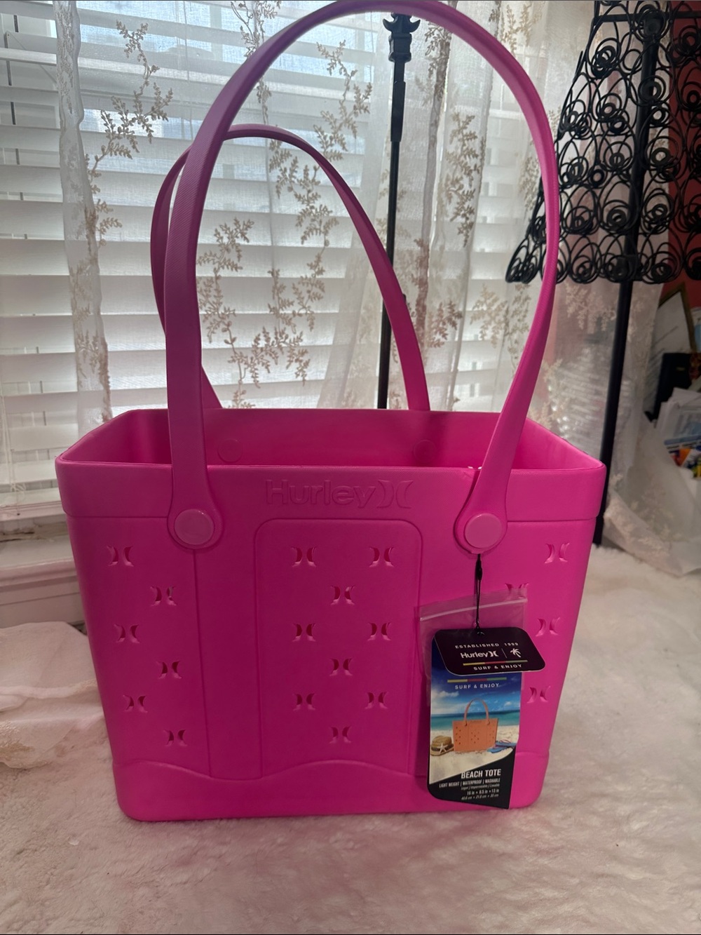 Hurley waterproof hot pink beach tote